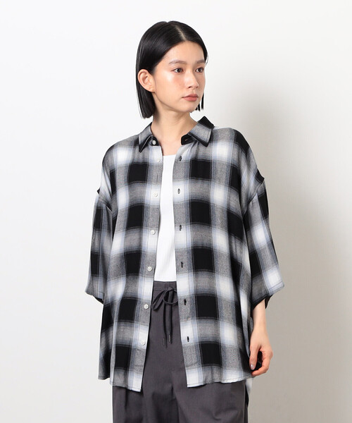 Purple&Yellow（パープルアンドイエロー）の「オンブレーチェック半袖シャツ（シャツ/ブラウス・メンズ・ブラック・SMALL/MEDIUM/LARGE）」の7枚目の写真