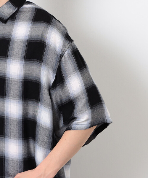 Purple&Yellow（パープルアンドイエロー）の「オンブレーチェック半袖シャツ（シャツ/ブラウス・メンズ・ブラック・SMALL/MEDIUM/LARGE）」の13枚目の写真