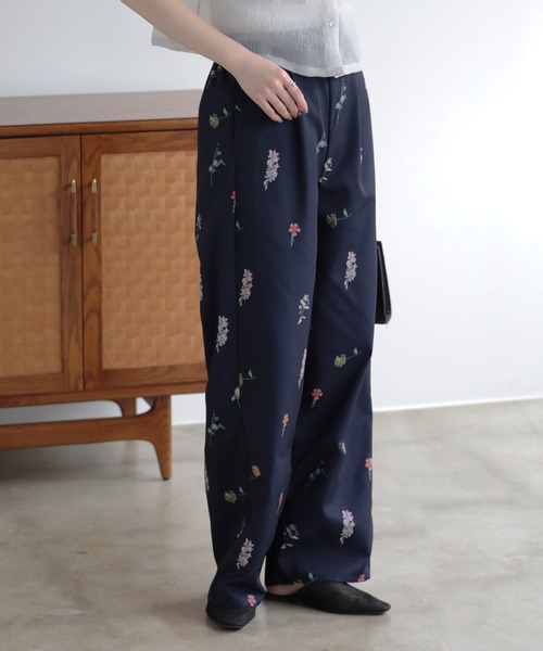 SUNFLOWER EIGHT(サンフラワーエイト)の「花柄パンツ(その他パンツ・レディース・ブラック/オフホワイト/ネイビー・M)」の14枚目の写真