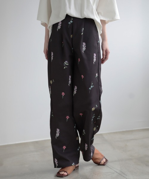 SUNFLOWER EIGHT(サンフラワーエイト)の「花柄パンツ(その他パンツ・レディース・ブラック/オフホワイト/ネイビー・M)」の19枚目の写真