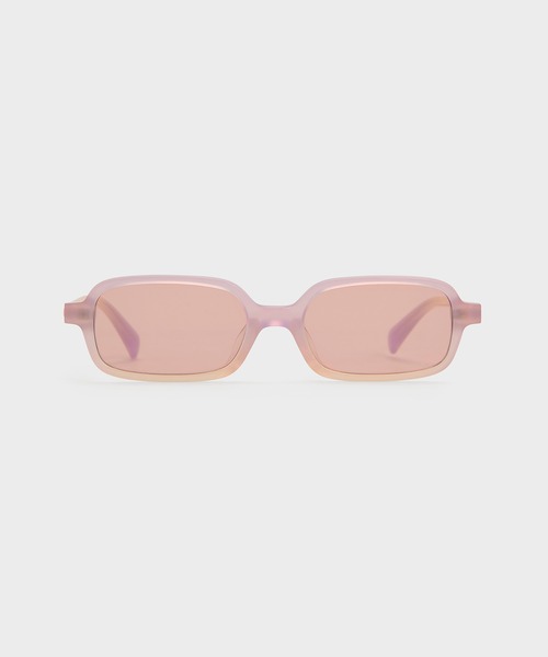 CHARLES & KEITH(チャールズ & キース)の「Bree ブリー リサイクルアセテートレクタングルサングラス(サングラス・レディース・サーモンピンク/ブルーグリーン/ブラック・FREE)」の1枚目の写真