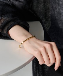 Phoebe | 【金属アレルギー対応】ライトツイストメタルバングル/サージカルステンレス(バングル/リストバンド)