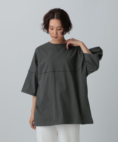 LEPSIM(レプシィム)の「フットボールT 327844(Tシャツ/カットソー・レディース・チャコールグレー/オフホワイト/ブルー/レッド・FREE)」の2枚目の写真