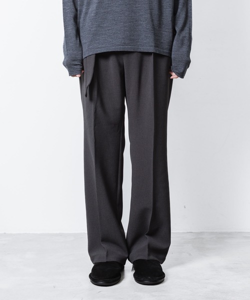 ATTACHMENT（アタッチメント）の「PE ストレッチダブルクロス ベルテッド ストレートトラウザーズ / PE STRETCH DOUBLE CLOTH BELTED STRAIGHT TROUSERS（スラックス・メンズ・ダークグレー/カーキ系/グレー/ブラック・2/1/3）」の17枚目の写真