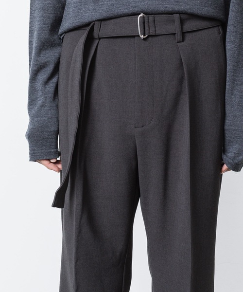 ATTACHMENT（アタッチメント）の「PE ストレッチダブルクロス ベルテッド ストレートトラウザーズ / PE STRETCH DOUBLE CLOTH BELTED STRAIGHT TROUSERS（スラックス・メンズ・ダークグレー/カーキ系/グレー/ブラック・2/1/3）」の21枚目の写真