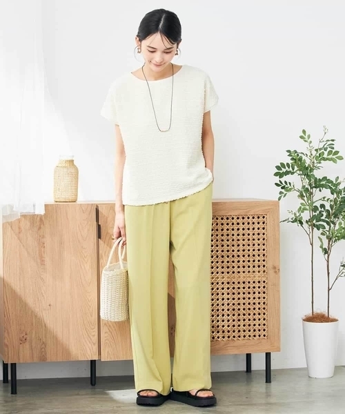 a.v.v(アーヴェヴェ)の「ぽこぽこクロップドトップス(Tシャツ/カットソー・レディース・モカ/チャコールグレー/アイボリー・36/38/40)」の6枚目の写真