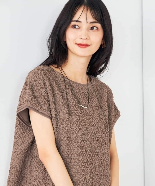 a.v.v(アーヴェヴェ)の「ぽこぽこクロップドトップス(Tシャツ/カットソー・レディース・モカ/チャコールグレー/アイボリー・36/38/40)」の15枚目の写真