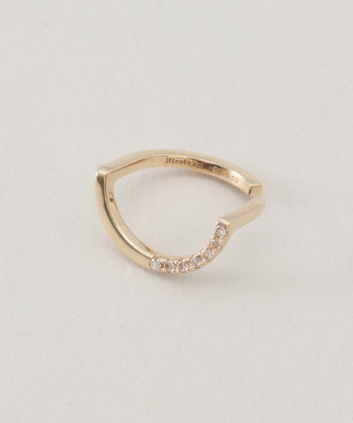 HIROTAKA(ヒロタカ)の「Hirotaka/ヒロタカ Treehopper Diamond Ear Cuff S(イヤーカフ・レディース・ゴールド・FREE)」の1枚目の写真
