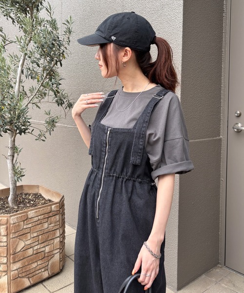 ISOOK（アイスー）の「【ISOOK / アイスー】バックプリントオーバーサイズTシャツ / 半袖 ロンT ビッグシルエット フォトT プリントT ホワイト グレー チャコール 白 ZOZOTOWN限定（Tシャツ/カットソー・レディース・ホワイト/チャコール・FREE）」の21枚目の写真