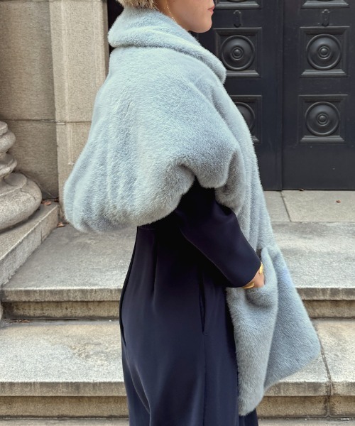 セール】リッチボリュームファーポンチョ（その他アウター）｜JENNE