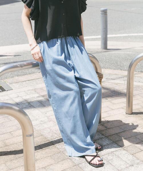 ITEMS URBANRESEARCH（アイテムズ アーバンリサーチ）の「レーヨンデニムワイドパンツ（デニムパンツ・レディース・ワンウォッシュ/ブルー・FREE）」の3枚目の写真