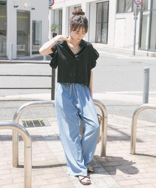 ITEMS URBANRESEARCH（アイテムズ アーバンリサーチ）の「レーヨンデニムワイドパンツ（デニムパンツ・レディース・ワンウォッシュ/ブルー・FREE）」の8枚目の写真