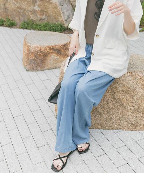 ITEMS URBANRESEARCH（アイテムズ アーバンリサーチ）の「レーヨンデニムワイドパンツ（デニムパンツ・レディース・ワンウォッシュ/ブルー・FREE）」の11枚目の写真