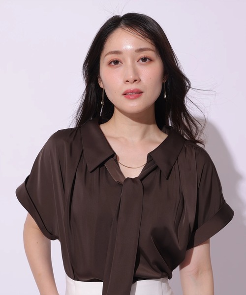 最終値下げ❣️新品、タグ付き❣️アプワイザーリッシェ　フロントチェーンブラウス フロントチェーンブラウス（シャツ/ブラウス）｜Apuweiser-riche
