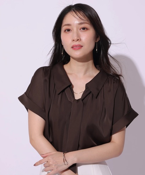 【新品】ジャスグリッティー フロントチェーンタックブラウス　アプワイザーリッシェ 新品】ジャスグリッティー フロントチェーンタックブラウス