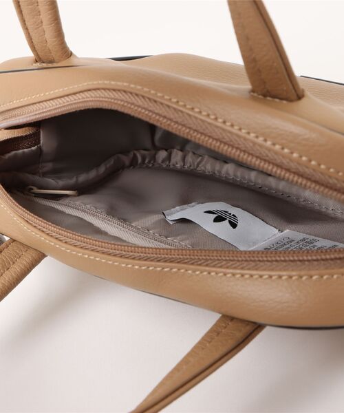 adidas（アディダス）の「adidas アディダス U ADICOLOR S BAG バッグ JX7874 CARDBOARD（ボディバッグ/ウエストポーチ・メンズ・ブラウン・FREE）」の4枚目の写真