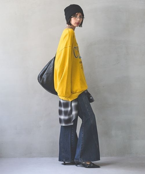 PAGEBOY（ページボーイ）の「カレッジクラフトスウェット/トレーナー（スウェット・レディース・オートミール/マスタード/チャコールグレー/レッド系その他/モスグリーン・FREE）」の16枚目の写真