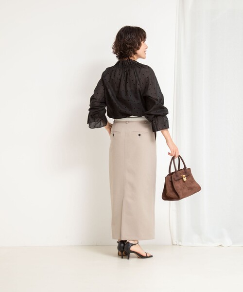 NOLLEY’S Sophi（ノーリーズソフィ）の「ドットフロッキーフリルネックブラウス（シャツ/ブラウス・レディース・ブラック系その他/ホワイト系その他2・38）」の15枚目の写真