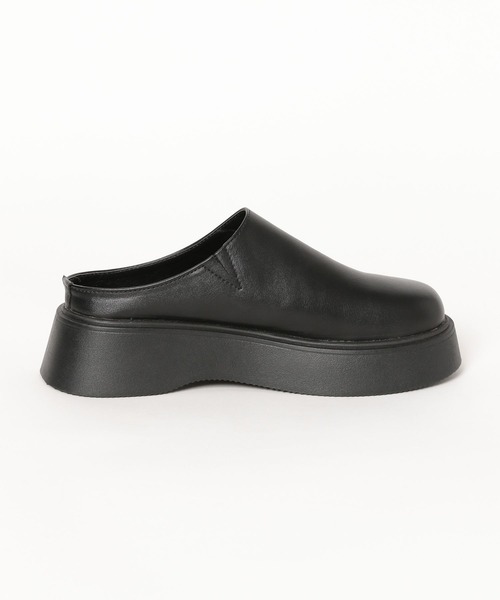 BAYFLOW（ベイフロー）の「[スタイルアップ]厚底サボサンダル（サンダル・レディース・ブラック/オフホワイト・LARGE/MEDIUM）」の10枚目の写真