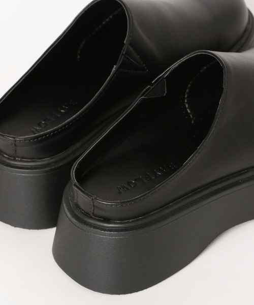 BAYFLOW（ベイフロー）の「[スタイルアップ]厚底サボサンダル（サンダル・レディース・ブラック/オフホワイト・LARGE/MEDIUM）」の14枚目の写真