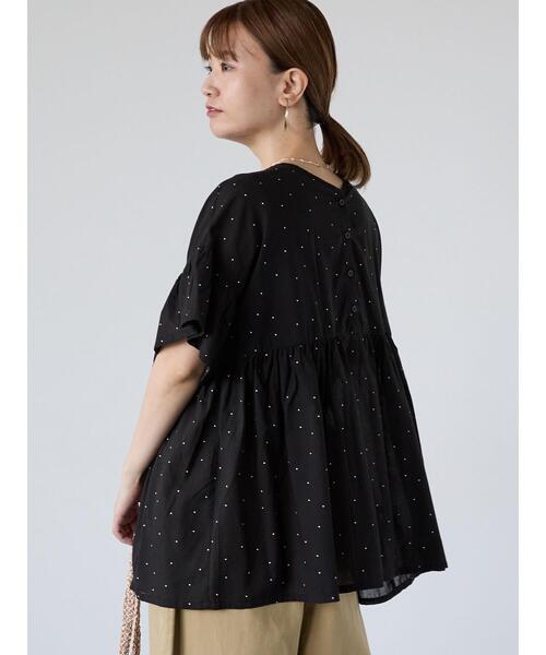 Lugnoncure（ルノンキュール）の「無地/柄アソート前後2WAYフリルブラウス（シャツ/ブラウス・レディース・チャコールグレー/オフホワイト/ホワイト/ネイビー/ブラック・F）」の18枚目の写真