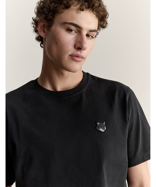Maison Kitsune(メゾンキツネ)の「FOX HEAD OVERSIZE TEE-SHIRT(Tシャツ/カットソー・メンズ・ダークグレー/ネイビー/ホワイト/ブラック/ブラウン系その他/チャコール/ライトグリーン系/ベビーピンク/ピンク・XS/L/M/XL/S)」の18枚目の写真