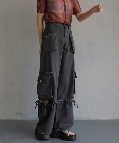 cheriella（シェリエラ）の「【cheriella】フラップポケットカーゴデニムパンツ FLAP POCKET CARGO DENIM PANTS（デニムパンツ・レディース・ブラック/オフホワイト・S/M）」の15枚目の写真