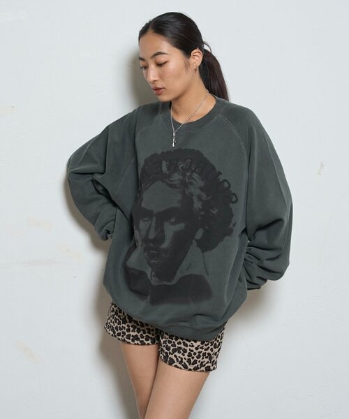 Sourcream（サワークリーム）の「【Sourcream】偉人スウェット（スウェット・レディース・グレー系その他/グレー/ホワイト/ホワイト系その他/ブラック/ブラウン系その他/ブラック系その他/ネイビー系/ブラウン/ネイビー・SMALL/MEDIUM/LARGE）」の14枚目の写真