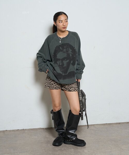 Sourcream（サワークリーム）の「【Sourcream】偉人スウェット（スウェット・レディース・グレー系その他/グレー/ホワイト/ホワイト系その他/ブラック/ブラウン系その他/ブラック系その他/ネイビー系/ブラウン/ネイビー・SMALL/MEDIUM/LARGE）」の18枚目の写真