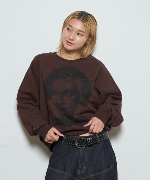 Sourcream（サワークリーム）の「【Sourcream】偉人スウェット（スウェット・レディース・グレー系その他/グレー/ホワイト/ホワイト系その他/ブラック/ブラウン系その他/ブラック系その他/ネイビー系/ブラウン/ネイビー・SMALL/MEDIUM/LARGE）」の7枚目の写真