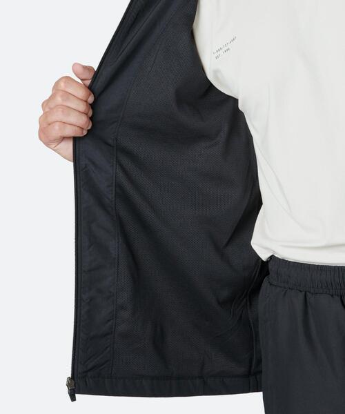 UNDER ARMOUR(アンダーアーマー)の「UAメッシュ ライナー カラーブロック ジャケット(ライフスタイル/メンズ)(その他アウター・メンズ・ブラック・L/2XL/M/XL/3XL/S)」の6枚目の写真