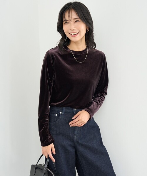 UNFILO(アンフィーロ)の「ストレッチ ベロアロンT(Tシャツ/カットソー・レディース・アイボリー系/ダルブルー系/ダークブラウン系・X-LARGE)」の4枚目の写真