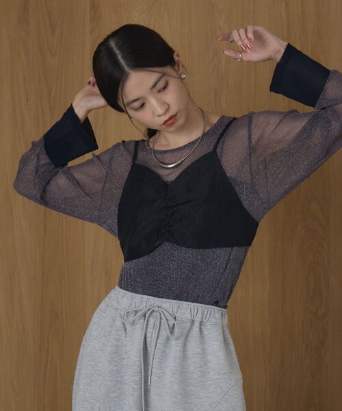 kivi(キヴィ)の「シャーリングビスチェ(その他トップス・レディース・ダークブラウン/チャコールグレー/ブラック・FREE)」の1枚目の写真