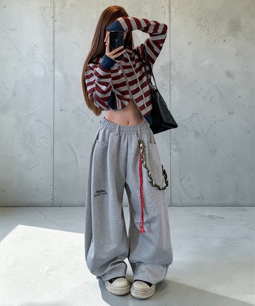 mushwear(マッシュウェア)の「ロープチェーン付き ワイドスウェットパンツ(スウェットパンツ・メンズ・グレー/ブラック・SMALL/X-LARGE/MEDIUM/LARGE)」の13枚目の写真
