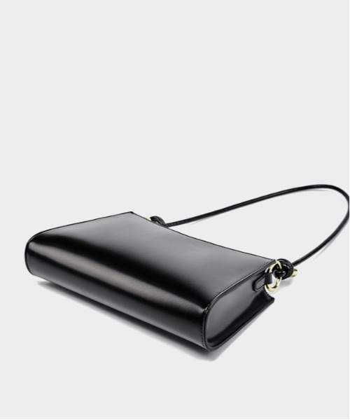 NiiNa(ニーナ)の「【 NiiNa / ニーナ 】高品質牛革スリムレザーショルダーバッグ(ショルダーバッグ・レディース・ブラック/ホワイト/レッド・FREE)」の15枚目の写真