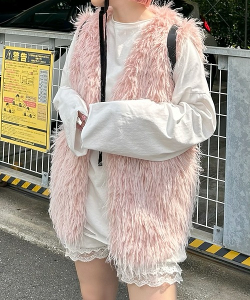 Alley Tokyo(アリートーキョー)の「ふさふさベスト(その他アウター・レディース・ピンク/オフホワイト・FREE)」の13枚目の写真