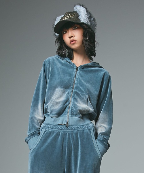 X-girl(エックスガール)の「FADED VELOUR COMPACT ZIP UP HOODIE(パーカー・レディース・ブラック/ライトブルー/ブラウン・S/M)」の18枚目の写真