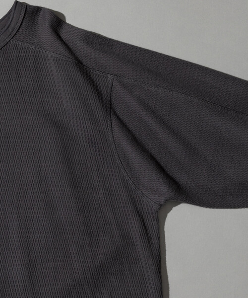 RED KAP（レッドキャップ）の「RED KAP/レッドキャップ 別注 サーマル ヘンリーネック ロングスリーブ Tシャツ（Tシャツ/カットソー・メンズ・チャコールグレー/ブラック/ホワイト/オリーブ・MEDIUM/SMALL/LARGE）」の19枚目の写真