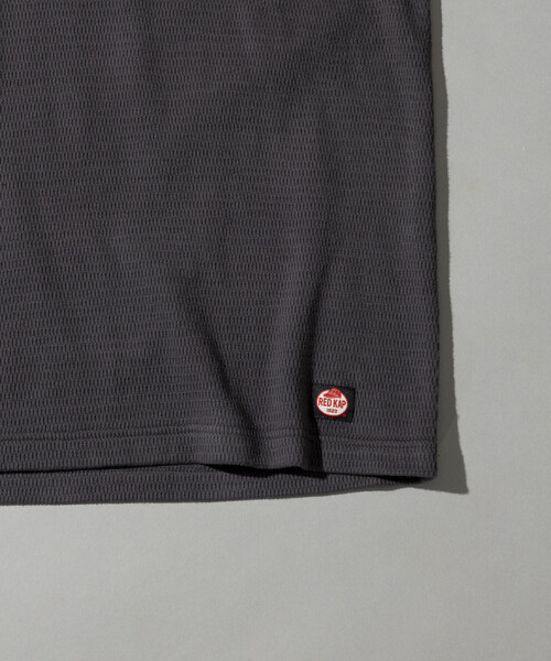 RED KAP（レッドキャップ）の「RED KAP/レッドキャップ 別注 サーマル ヘンリーネック ロングスリーブ Tシャツ（Tシャツ/カットソー・メンズ・チャコールグレー/ブラック/ホワイト/オリーブ・MEDIUM/SMALL/LARGE）」の20枚目の写真