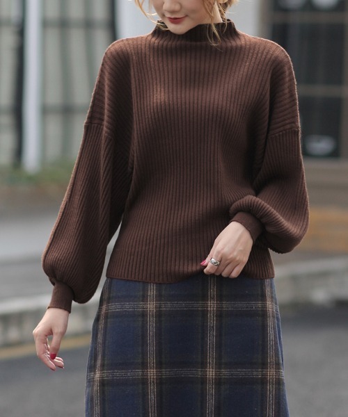 ReRe(リリ)の「バルーンスリーブハイネックニットセーター(ニット/セーター・レディース・ブラック/グレイッシュベージュ/グレー/ブラウン/ベージュ・FREE)」の8枚目の写真