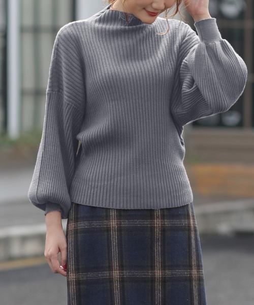 ReRe(リリ)の「バルーンスリーブハイネックニットセーター(ニット/セーター・レディース・ブラック/グレイッシュベージュ/グレー/ブラウン/ベージュ・FREE)」の14枚目の写真