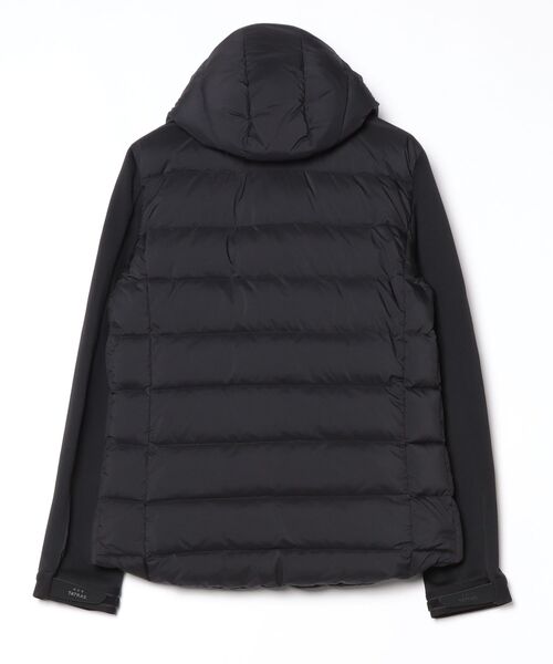 TATRAS（タトラス）の「TATRAS TARO DOWN JACKET タトラス タロ ライトダウンジャケット（ダウンジャケット/コート・メンズ・ブラック/ネイビー・3/4）」の16枚目の写真