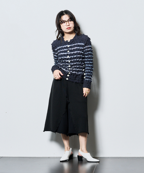 MASU（エムエーエスユー）の「MASU SPIKY PABLO CARDIGAN M25F9CS004：カーディガン（ニット/セーター・レディース・ネイビー・46）」の2枚目の写真