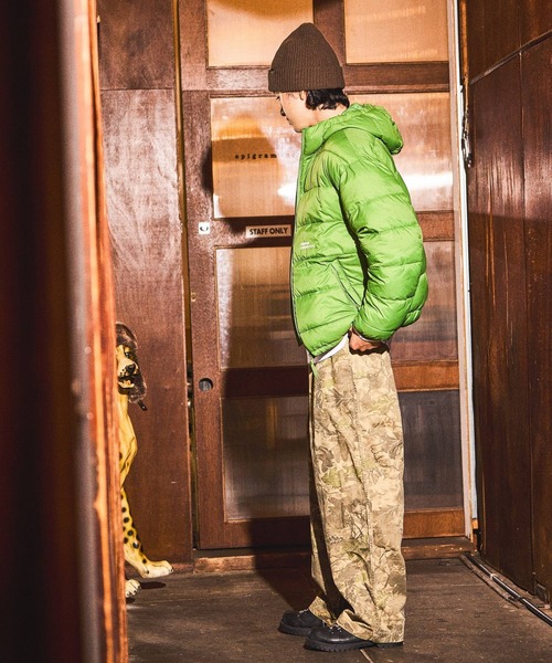 niko and...（ニコアンド）の「ショート中綿フードブルゾン（ブルゾン・メンズ・レッド/グリーン/ブラック・MEDIUM/LARGE）」の15枚目の写真