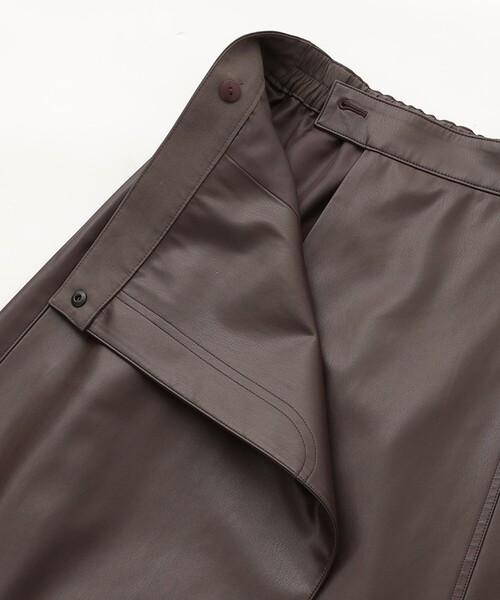 CAST:（キャストコロン）の「【着回し抜群/イージーケア】フェイクレザースカート（スカート・レディース・ブラック/ブラウン系その他5・L/S/M）」の10枚目の写真