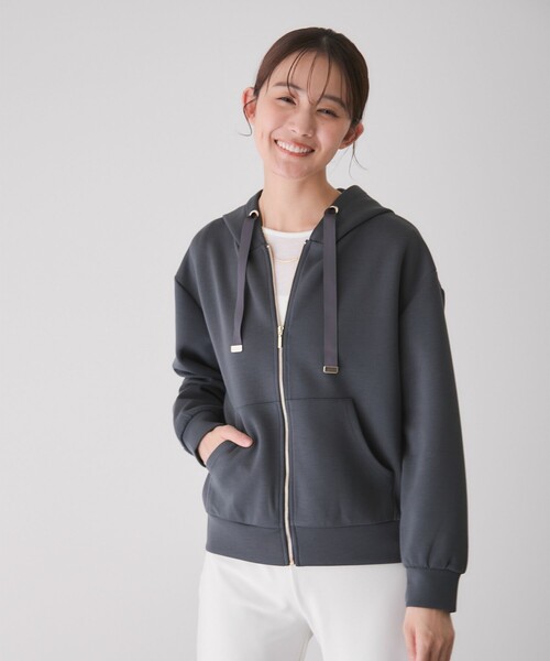 Jayro(ジャイロ)の「ダンボール抜襟フルZIPフーディ(カーディガン/ボレロ・レディース・ダークブラウン/ホワイト系その他/グレー/チャコールグレー・M)」の9枚目の写真