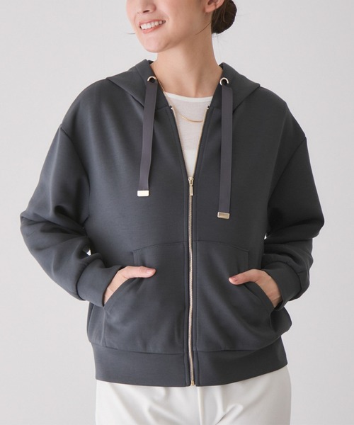 Jayro(ジャイロ)の「ダンボール抜襟フルZIPフーディ(カーディガン/ボレロ・レディース・ダークブラウン/ホワイト系その他/グレー/チャコールグレー・M)」の3枚目の写真