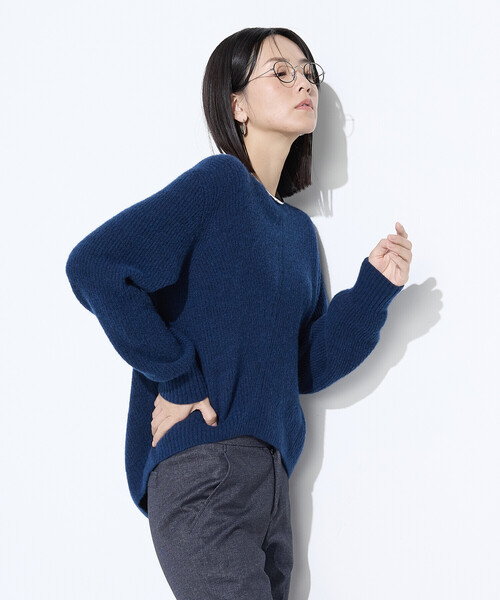 Gabardine K.T（ギャバジンケーティー）の「ウールタムヤーン  マシュマロニット（ニット/セーター・レディース・ブルー/キナリ/ネイビー/グレー・9号）」の6枚目の写真