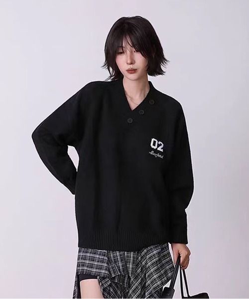 エミコウエサコ　黒　ブルゾン　40 M 犬刺繍 セーター レディース セール】【新作】アシンメトリーVネックアルファベット刺繍セーター