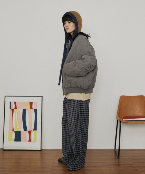 MERLOT（メルロー）の「ドライタッチ中綿キルティングバルーンブルゾン（ブルゾン・レディース・ベージュ/グレー・FREE）」の13枚目の写真